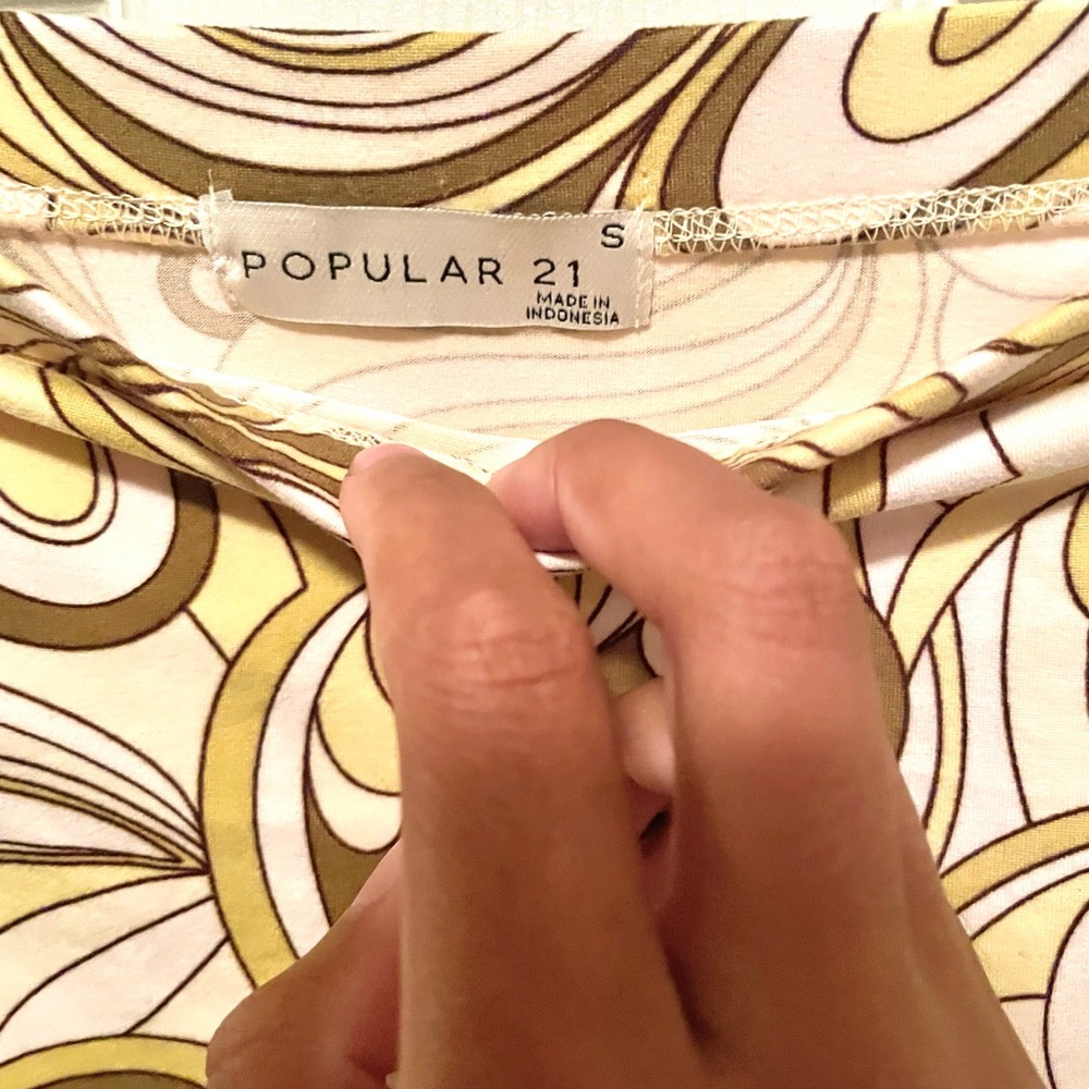 Abstract Patterned Strapless Dress - Picture 3 of 8